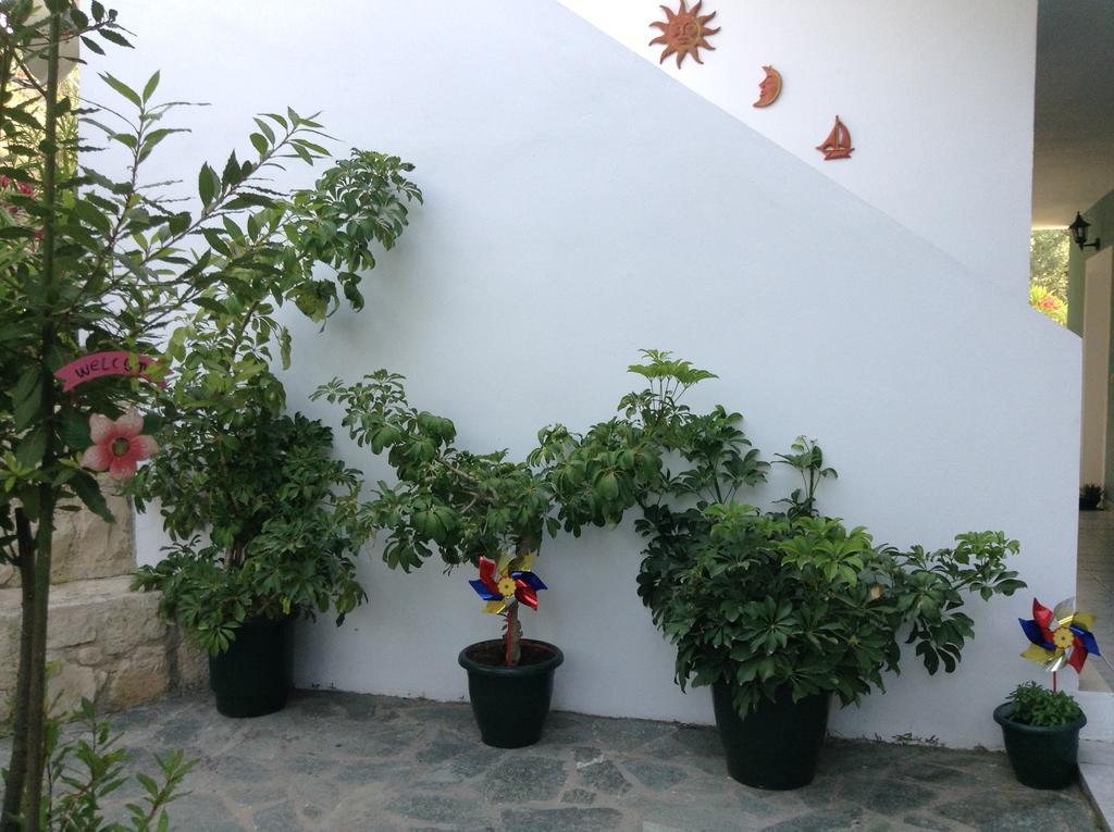 Smile'S Studios Planos Exterior foto